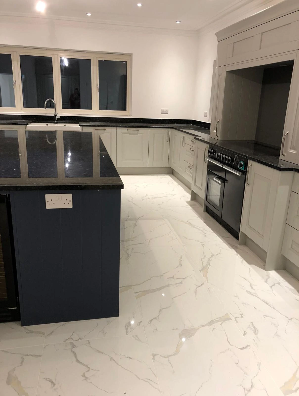 kitchen cabinets remodel | engineered quartz countertops